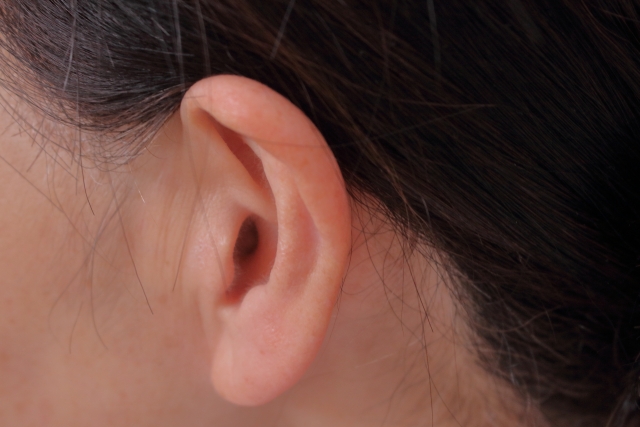 突発性難聴の前兆と原因、対処法を紹介